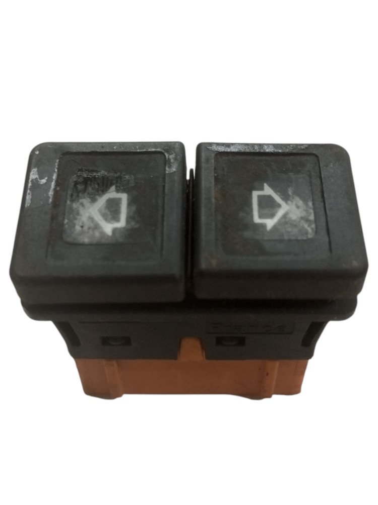 Botao vidro eletrico Xsara Picasso 2001 2005 traseiro usado 2