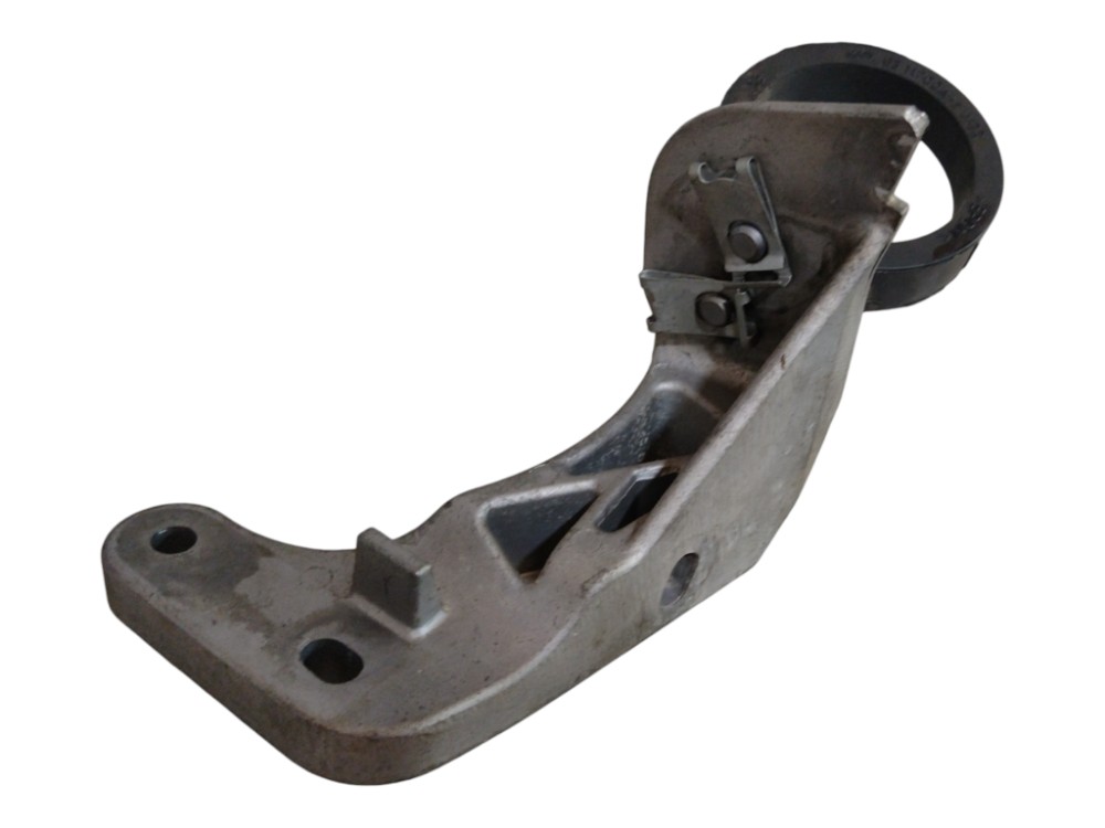 Suporte Bomba Arrefecimento Oroch 1.3 2023 2024 2025 Turbo 2