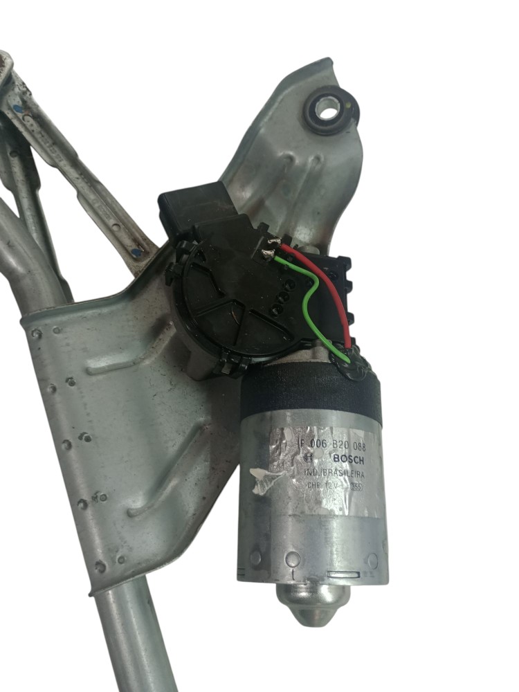 Galhada e motor limpador parabrisa oroch 2024 2025 usado 3