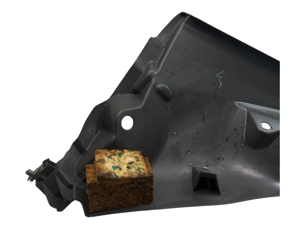 Moldura Coluna Fiat Linea 2009 2010 2016 Inferior Direita 6