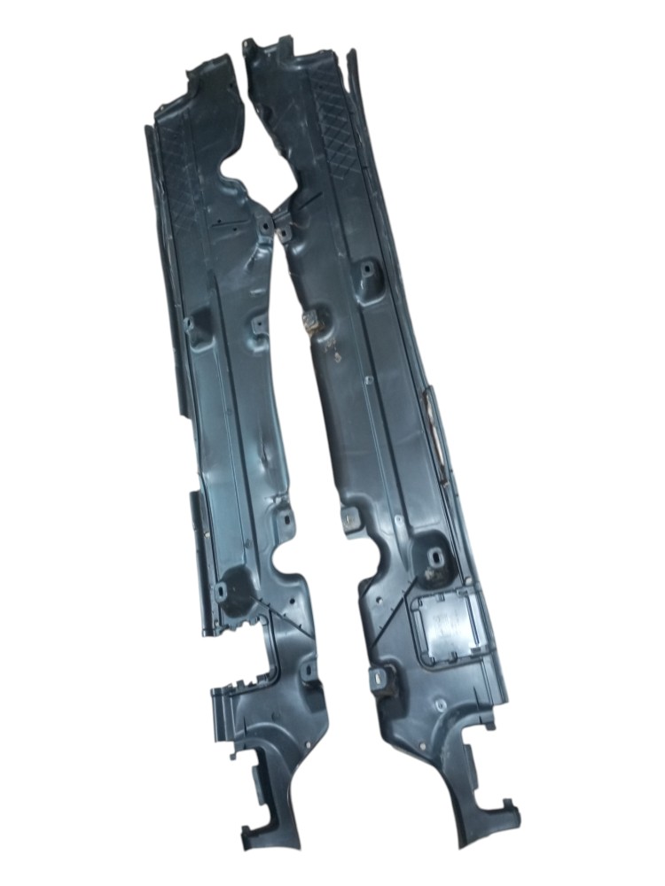Protetor Lateral Chassi Volkswagen Touareg V8 2005 2015 Par 4