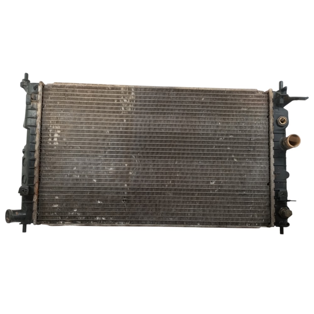 Radiador Chevrolet Vectra 1.8 1998 1999 2000 2003 2004 2005 1