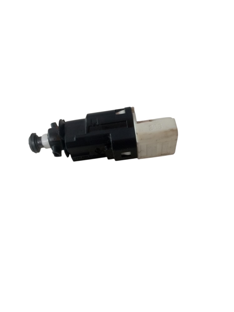 Interruptor Sensor Luz Freio Renault Kwid 2017 2018 2019 2