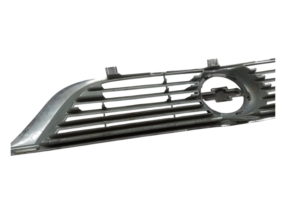Grade parachoque dianteiro Chevrolet vectra 97 99 2000 2005 4