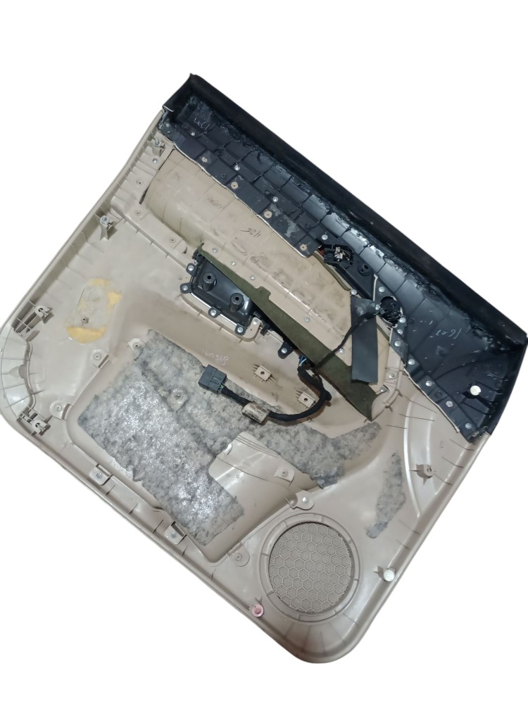 Forro porta GM Captiva 2008 2012 dianteiro direito usado 6