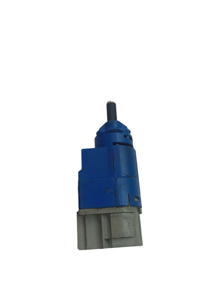 Interruptor Pedal Embreagem Oroch 1.3 Duster 2024 2025 Usado 2