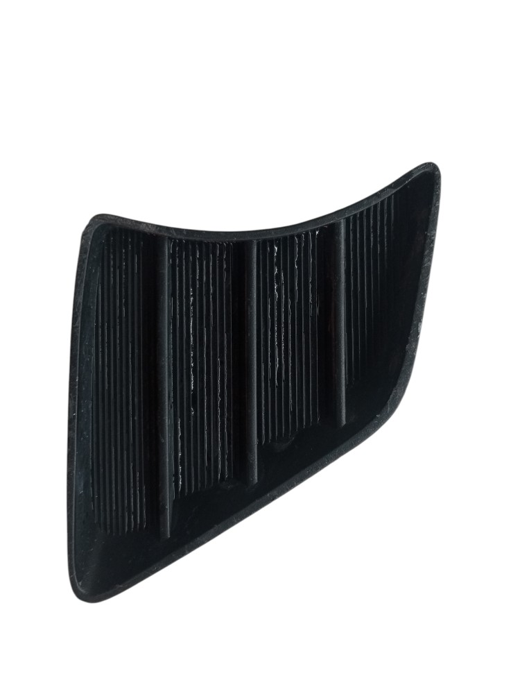 Tampa cega parachoque dianteiro direito hilux 2012 2015 usad