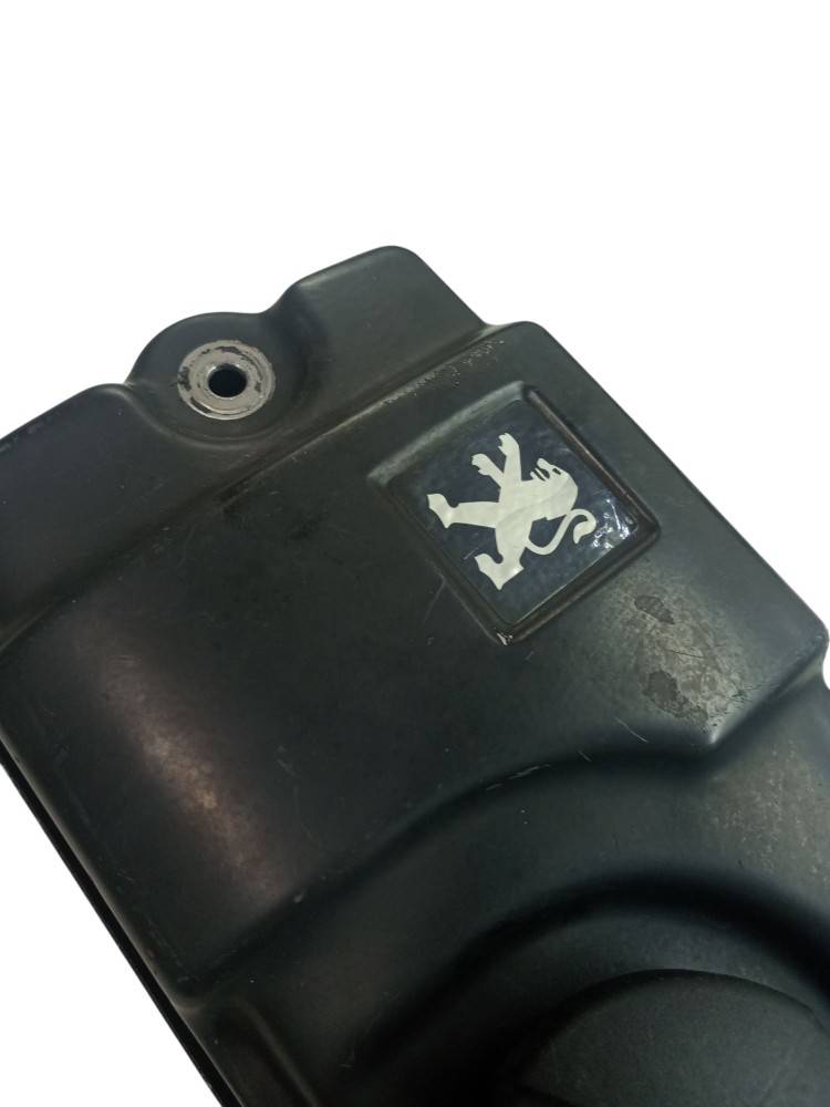 Tampa válvula motor Peugeot 206 Citroen C3 2008 2015 usado 4