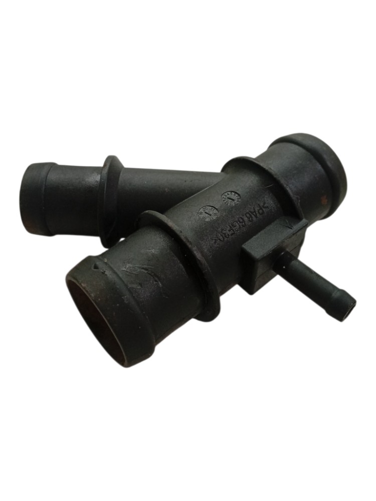 Conector flange mangueira agua Audi A3 95 96 97 2000 2001 4