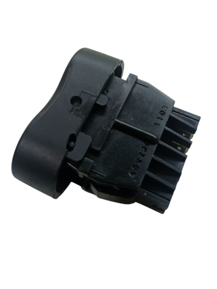 Botao Desembacador Vidro Renault Logan Sandero 2008 2012 6