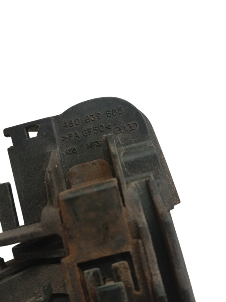 Macaneta Externa Audi A3 97 99 2000 2006 Dianteira Direita Prata Dianteira 5