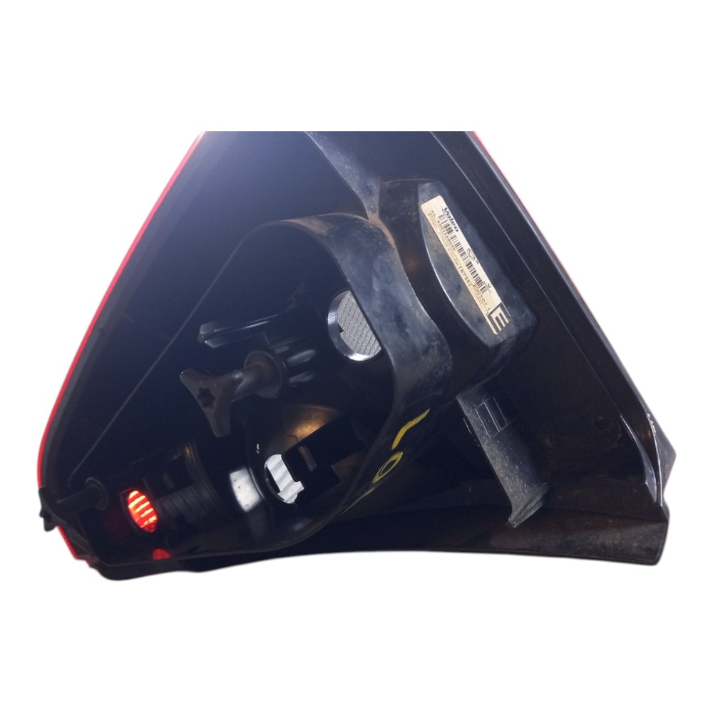 Lanterna traseira esquerda Renault Logan 6001550039 10