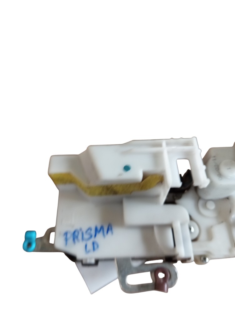 Fechadura dianteira GM prisma lado direito 5