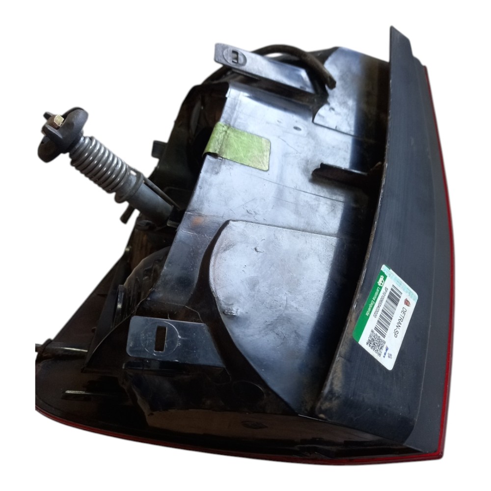 Lanterna traseira esquerda VW fox 2007 9