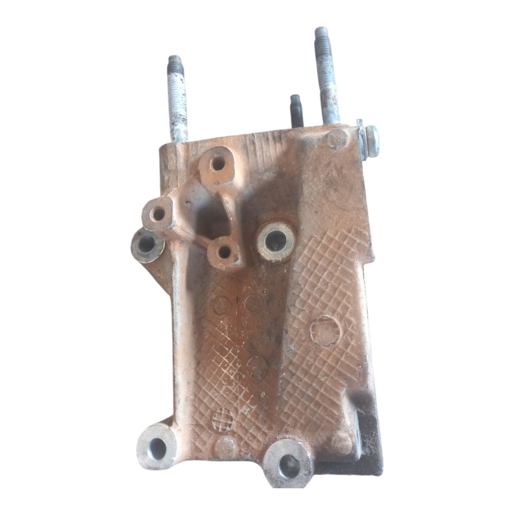 Suporte da bomba dágua Peugeot 206 16V