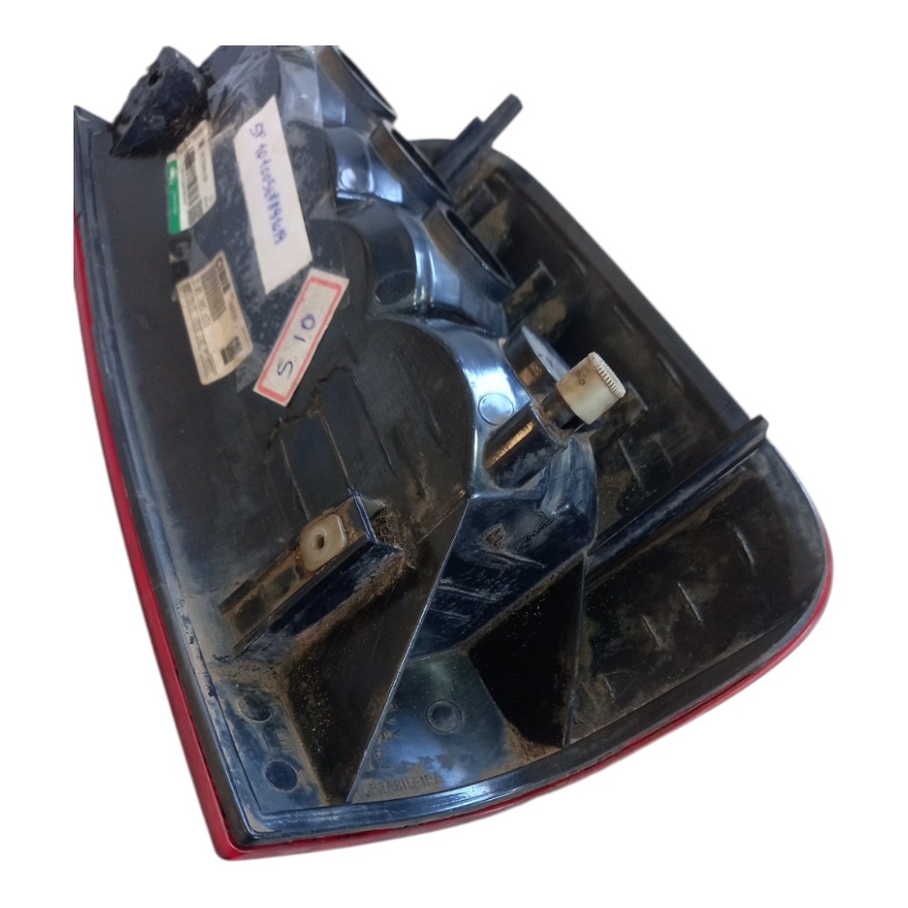 Lanterna traseira esquerda GM S10 2001 2009 CIBIE 8