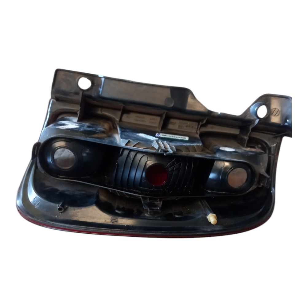 Lanterna traseiro esquerdo Fiat uno vivace 2010 a 2014 c/detalhe 4