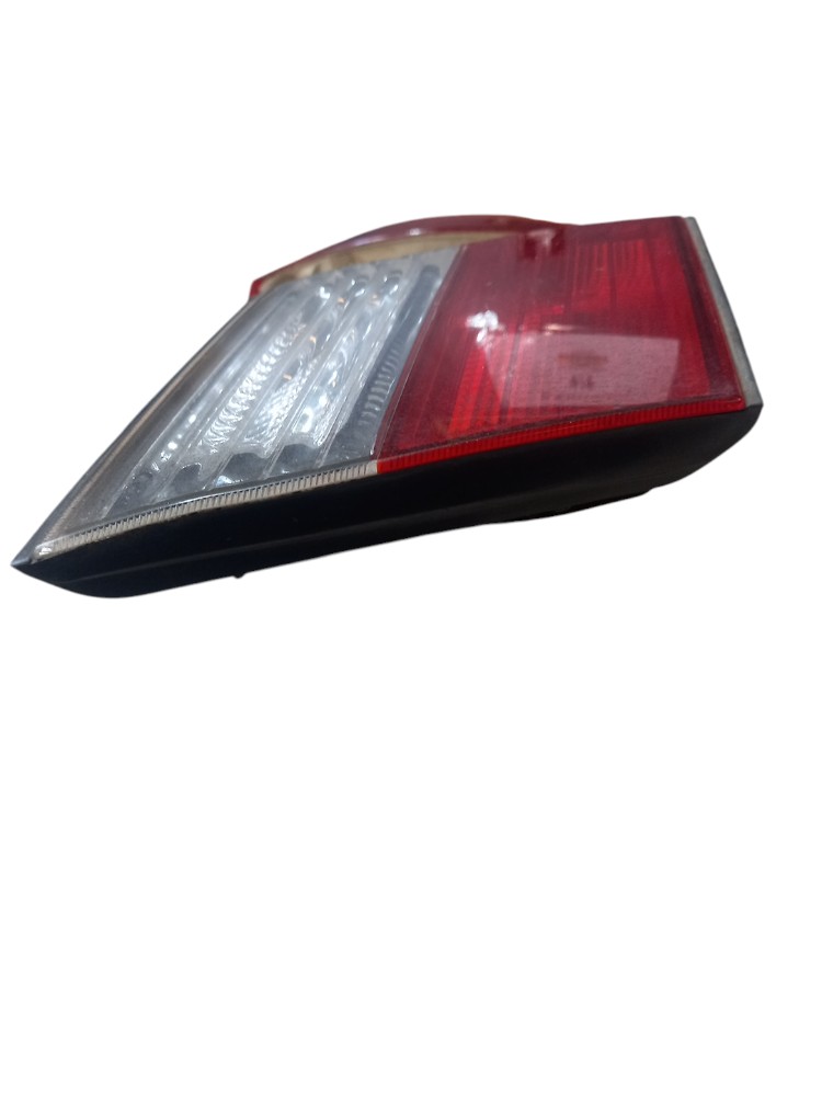 Lanterna esquerda Nissan primeira gxe 1998 4