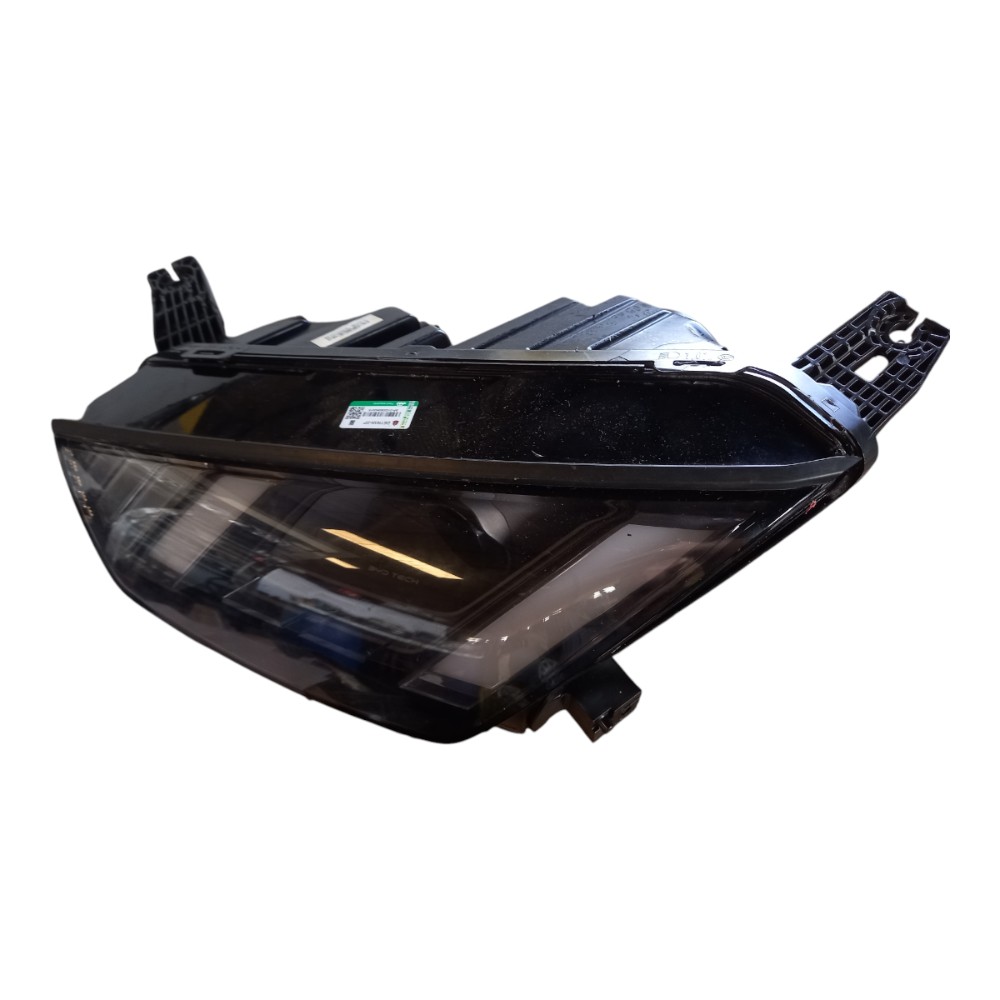 Farol Esquerdo Byd Dolphin Mini Gs Ev 2024 Com Detalhe 8