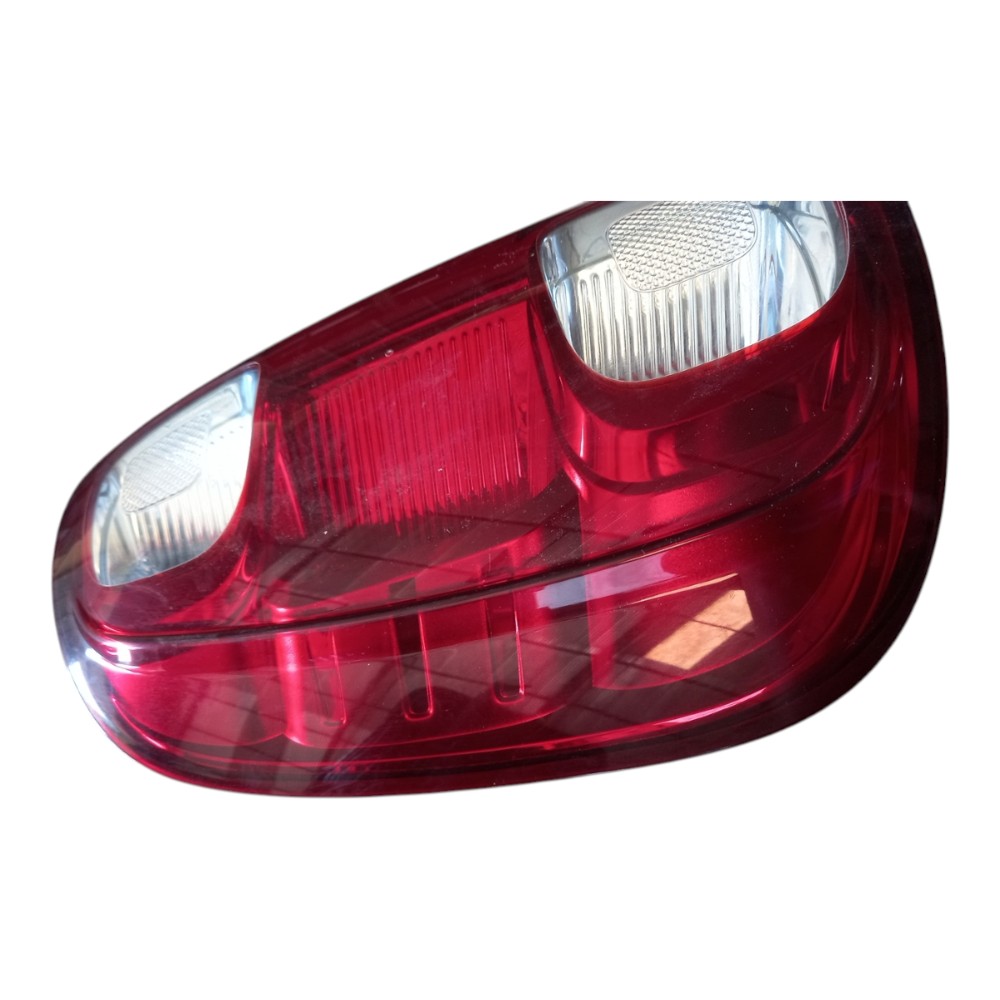 Lanterna traseiro esquerdo Fiat uno vivace 2010 a 2014 2