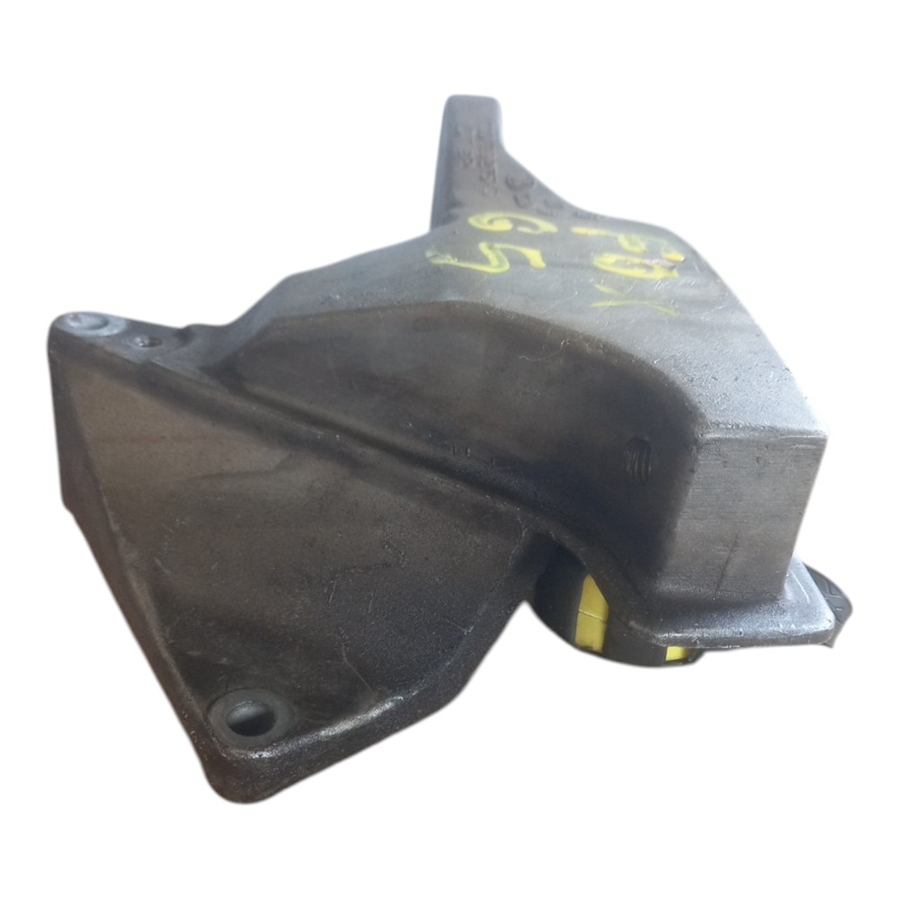 Suporte coxim motor lado direito Gol 09/11 Fox 04/10 polo 03 8