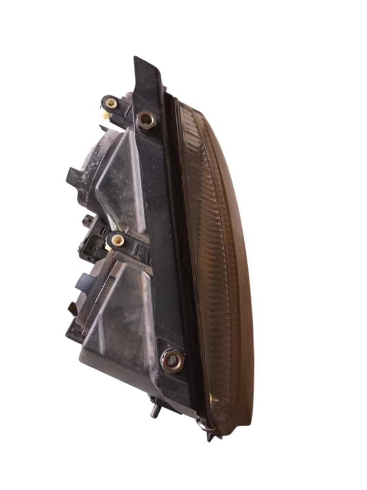 Farol Esquerdo Passat V6 1998 Hella 3