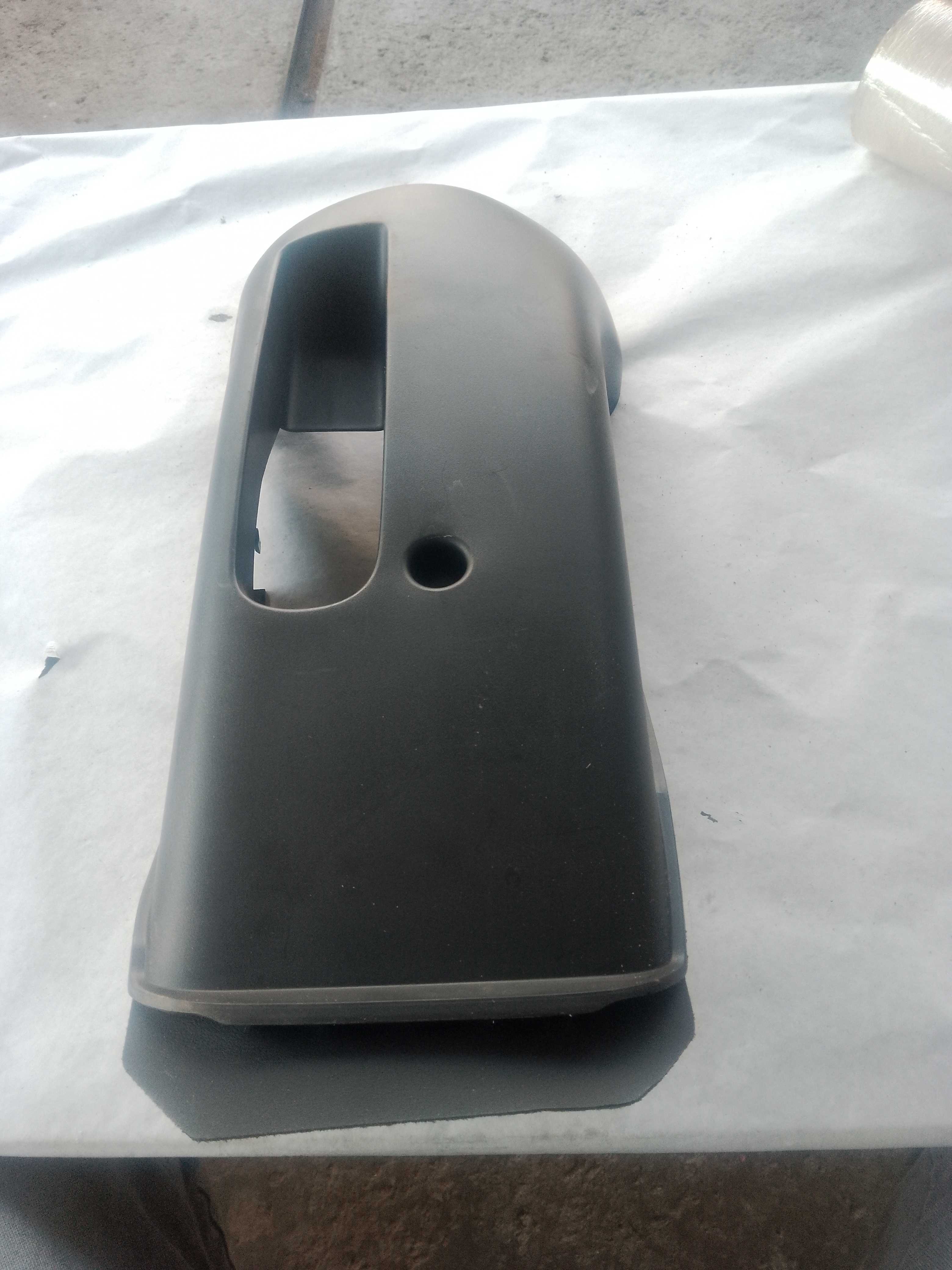 Capa inferior coluna de direção byd dolphin mini 2024