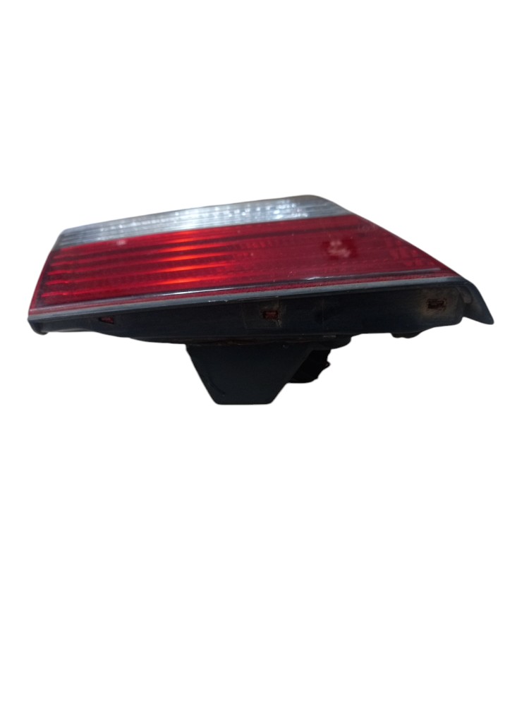 Lanterna esquerda Nissan primeira gxe 1998 2