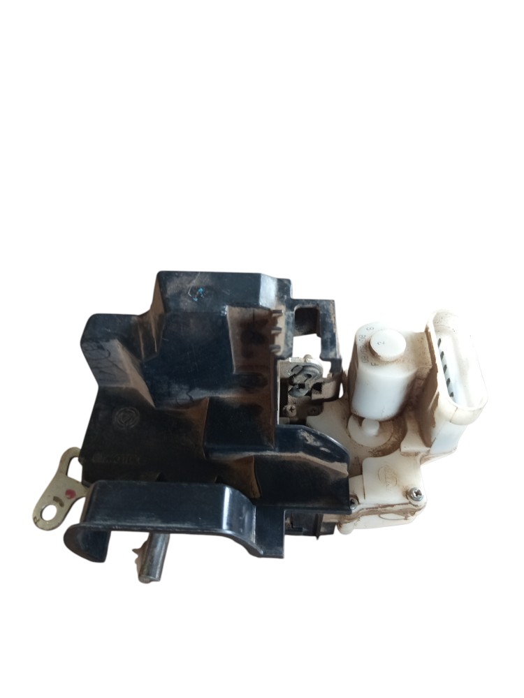 Fechadura Dianteira Lado Direito Fiat Strada 4