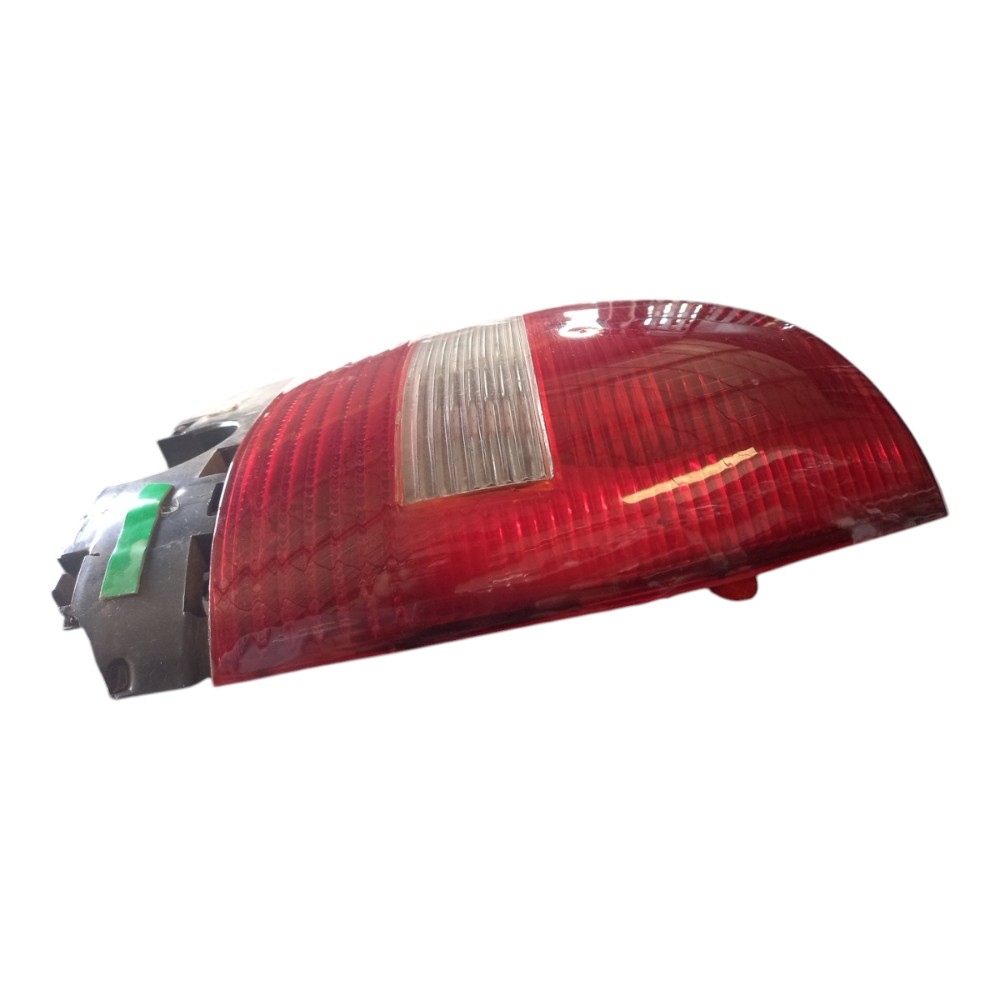Lanterna direita G3 2000 2003 com detalhe 5