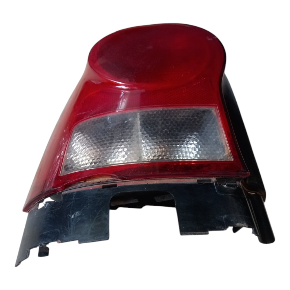 Lanterna traseira esquerda Gol G4 original c/detalhe 8