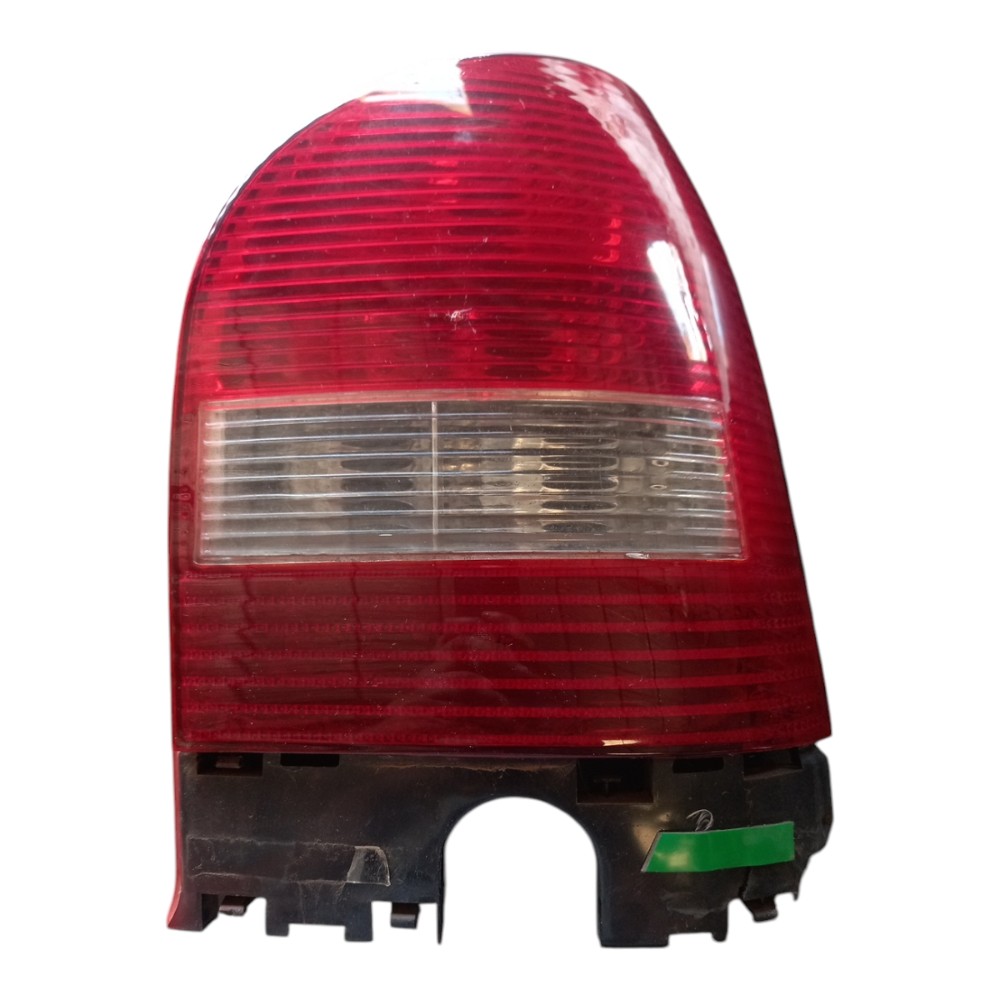 Lanterna direita G3 2000 2003 com detalhe 2