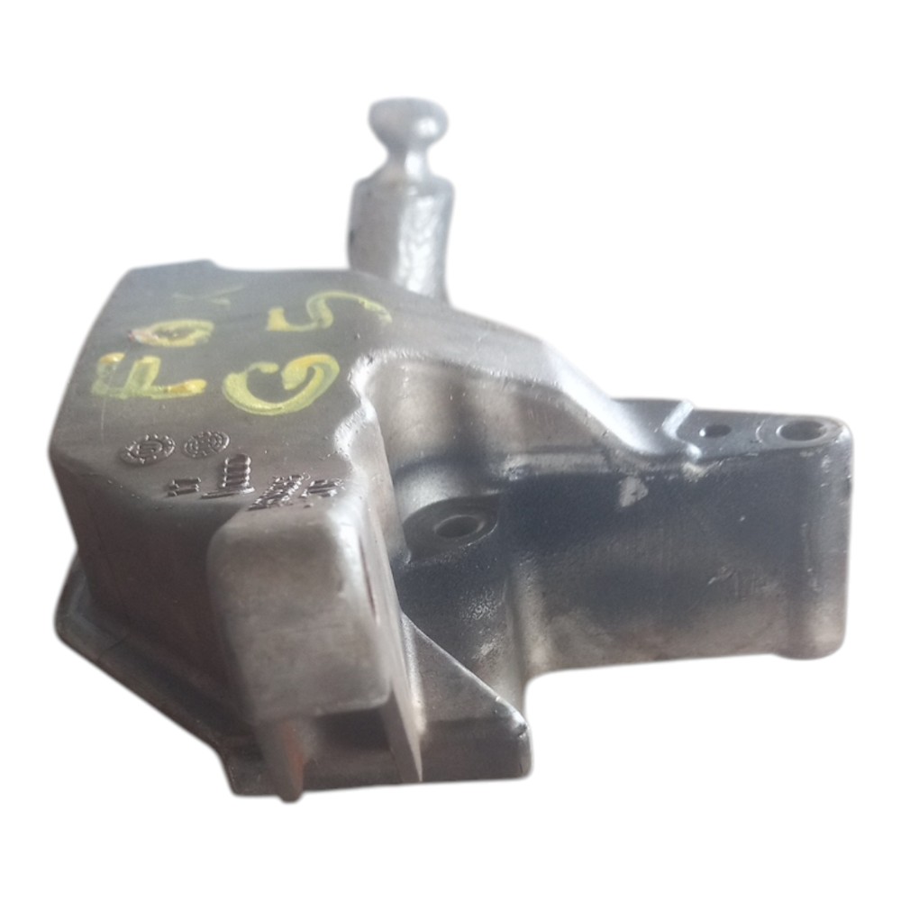 Suporte coxim motor lado direito Gol 09/11 Fox 04/10 polo 03 3