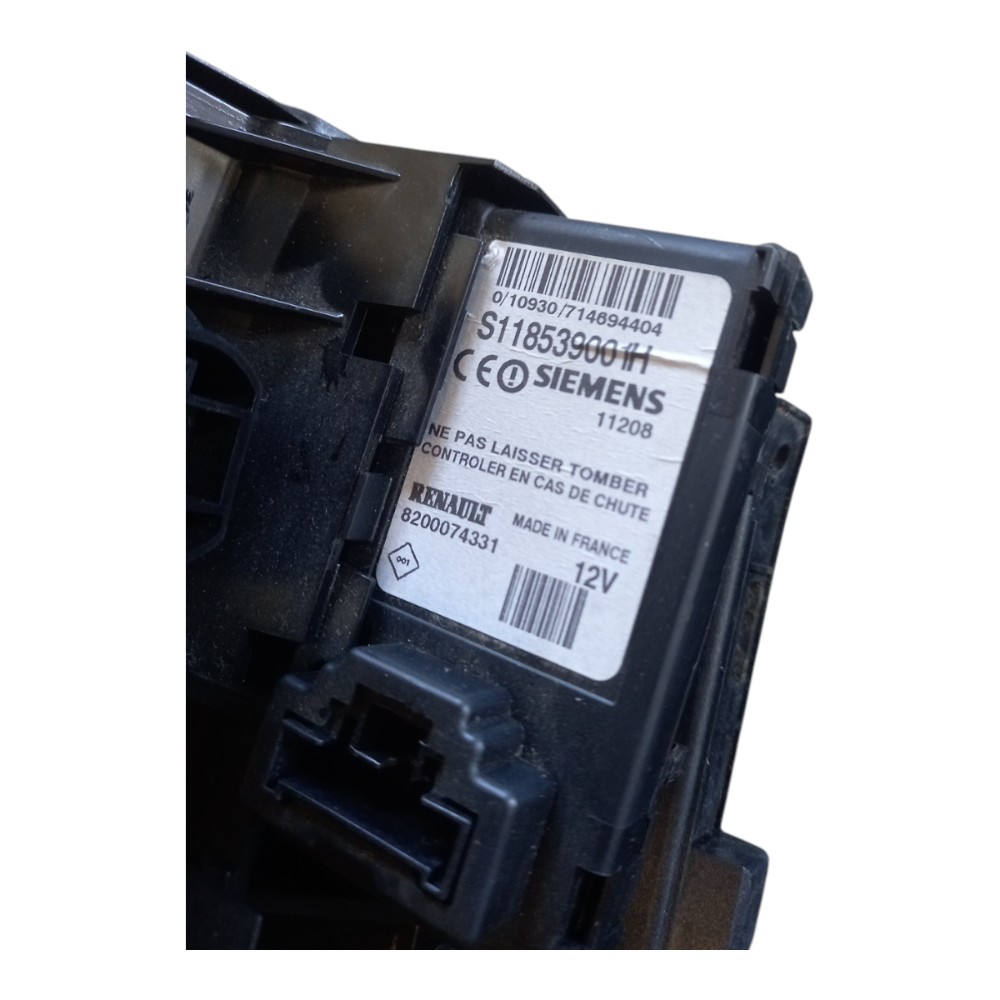 Moldura painel central Renault Megane 11 completo 8200155835 7