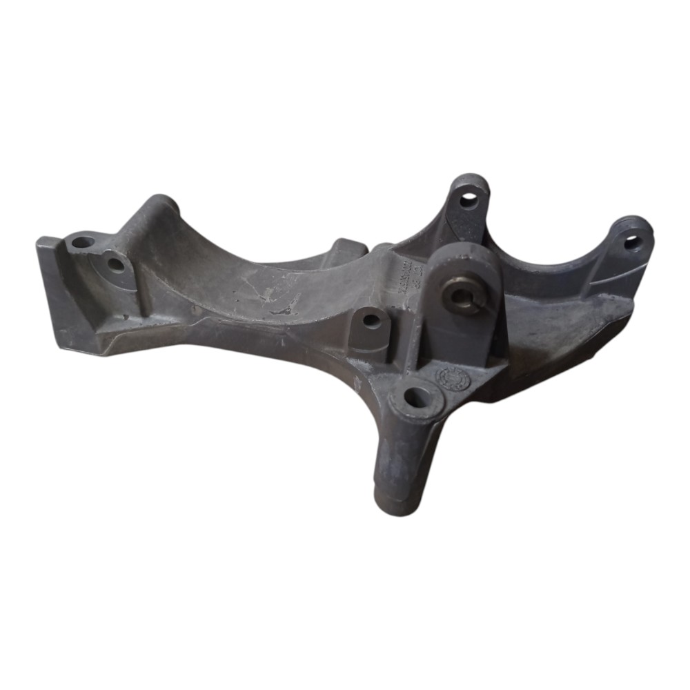 Suporte alternador bomba hidráulico Fox/G5/Saveir 030145167k