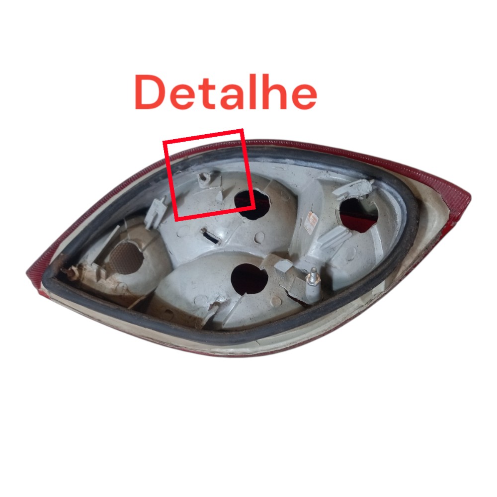 Lanterna lado esquerdo Ford Ka 98 com detalhe 3