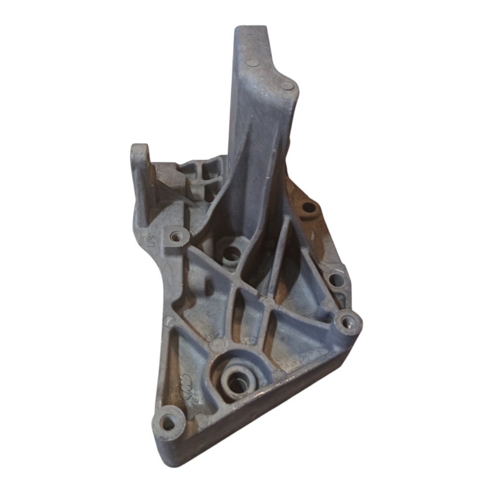Suporte compressor bomba direção corsa montana meriva 03/12 2