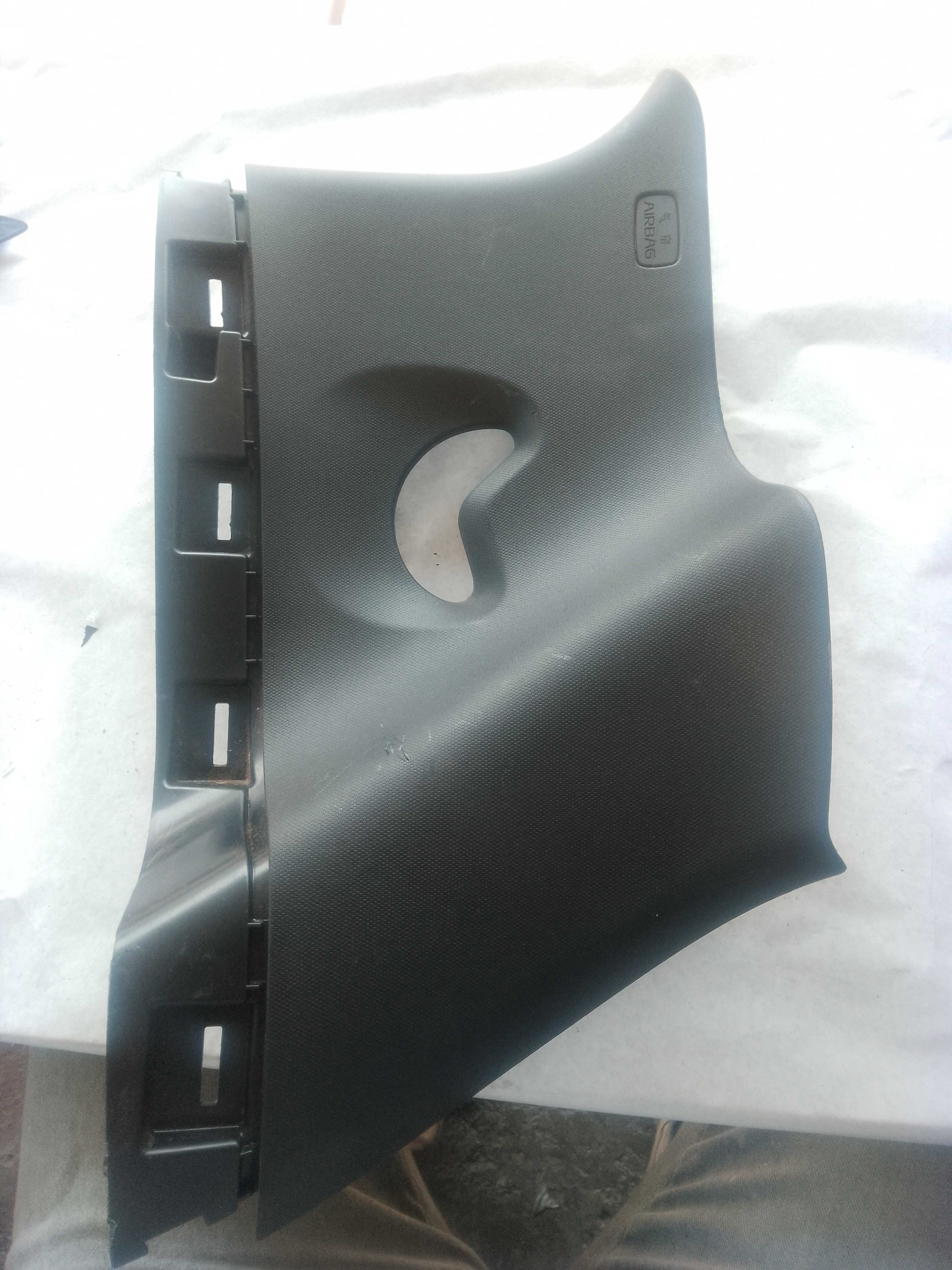 Acabamento coluna traseiro direito-original byd dolphin mini