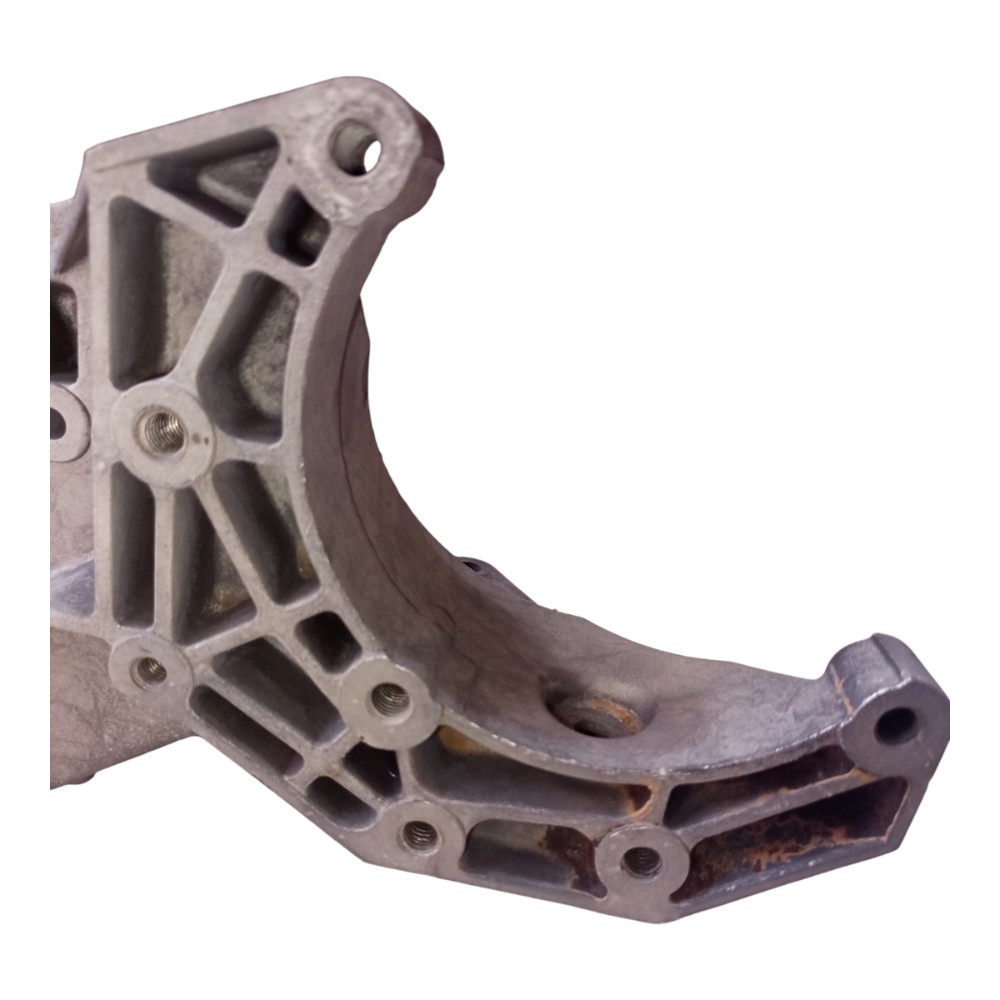 Suporte coxim compressor ar GM Astra Vectra 2.0 94/96 3