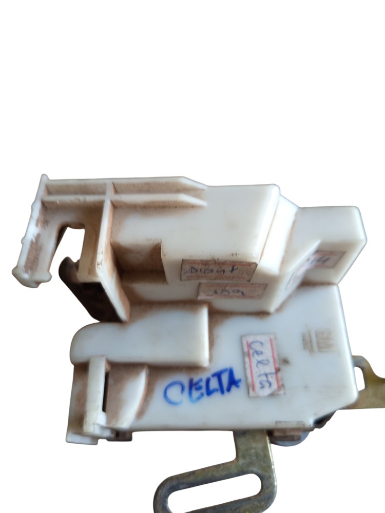Fechadura Dianteira Esquerda Celta 6