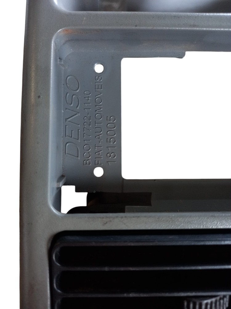 Moldura painel central Fiat Uno Fiorino 12/13 original 4