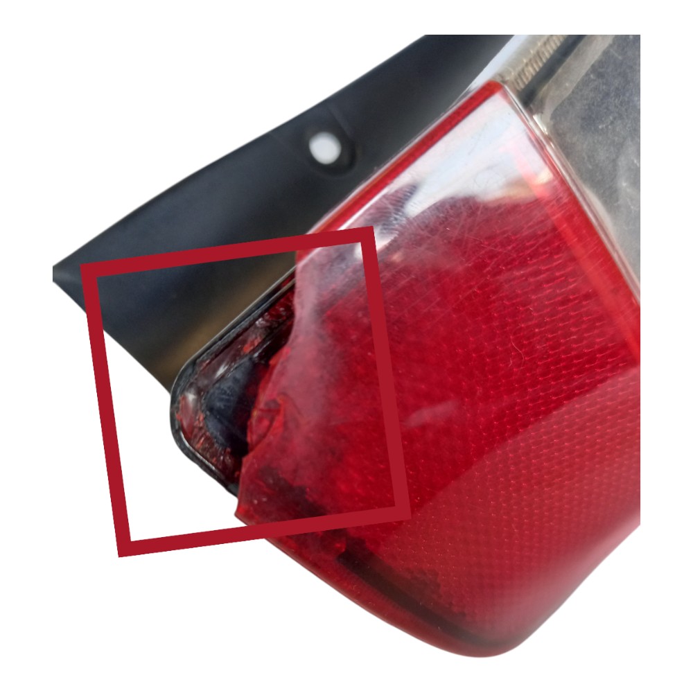 Lanterna traseir direito hatch ford fiesta 2007 2014 detalhe