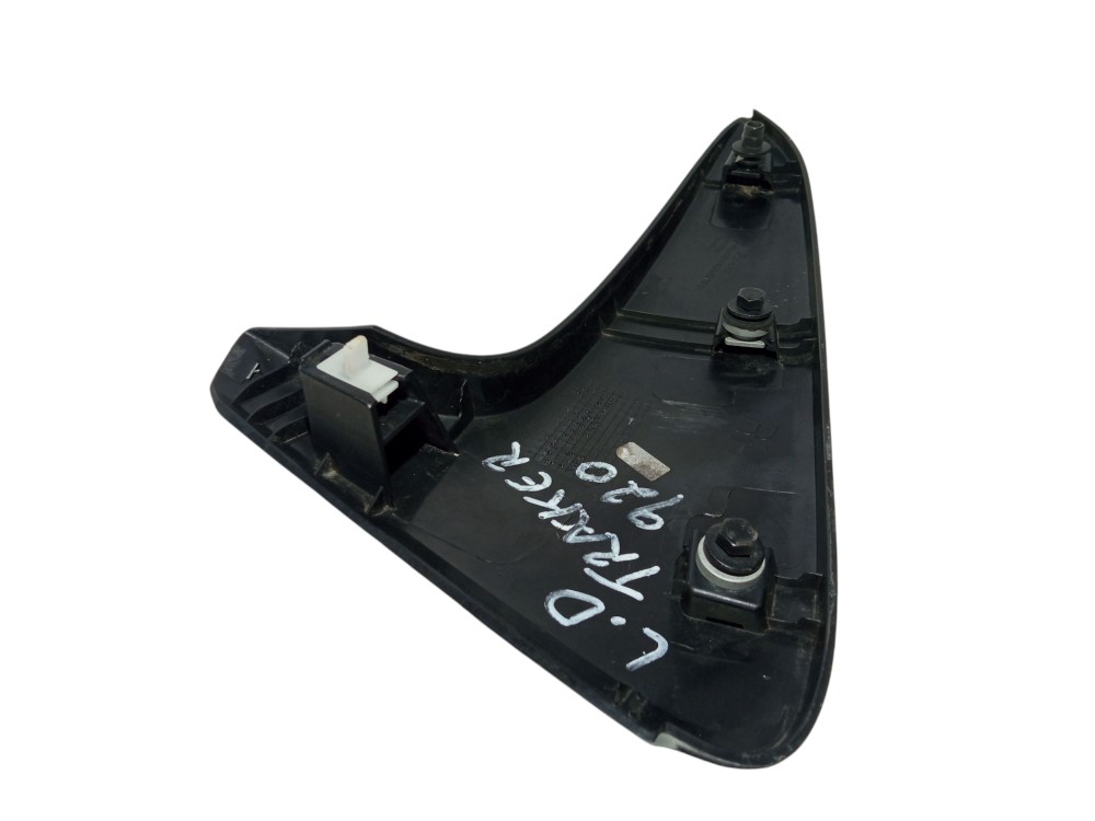 Acabamento Aerofolio Direito Tracker 2018 4