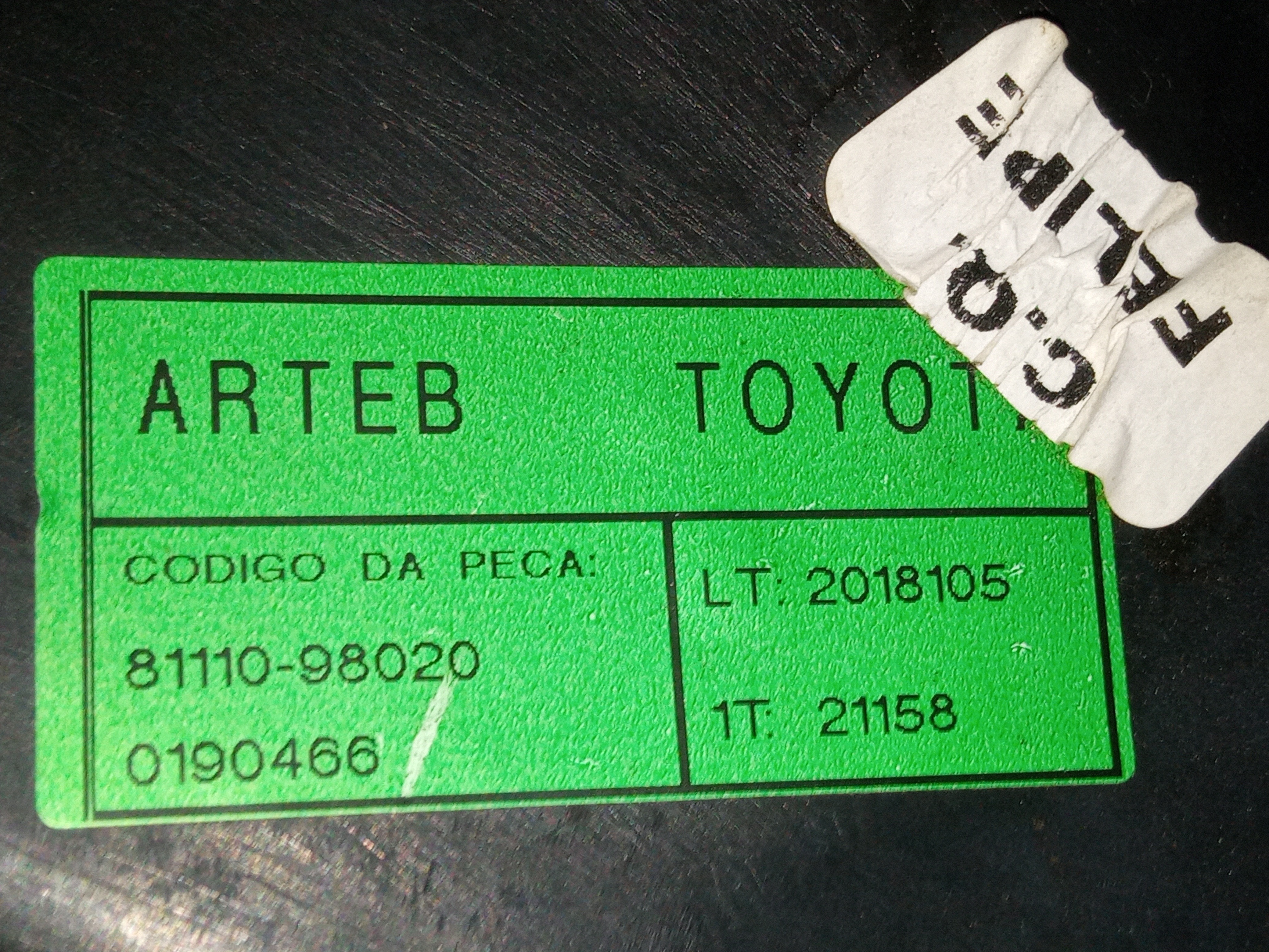 Farol Direito Toyota Etios 2017 2020 Original Mascara Negra 4