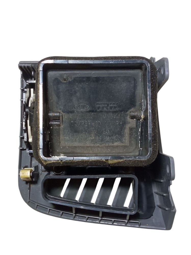 Moldura Difusor Ar Lateral Direito Kia Cerato 2006 2007 2008 4