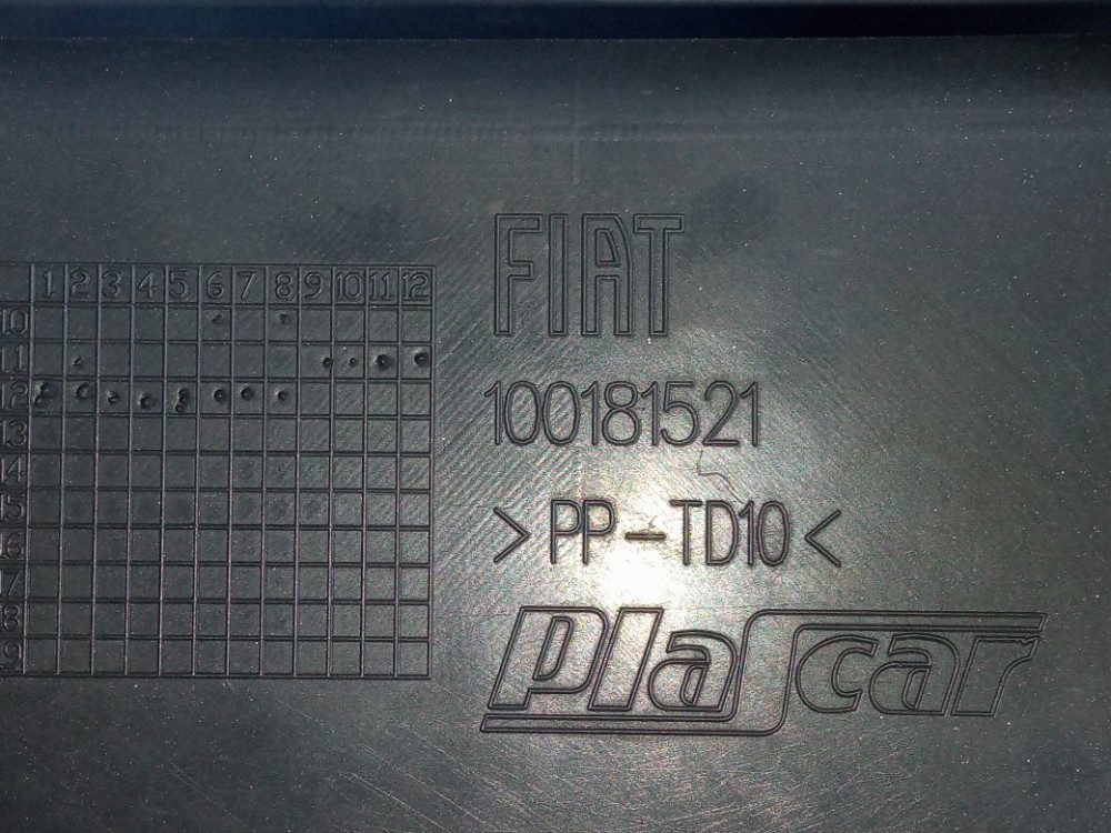 Grade Parachoque Traseiro Fiat Palio Attractive 2012 2016  Prata Brilhante 7