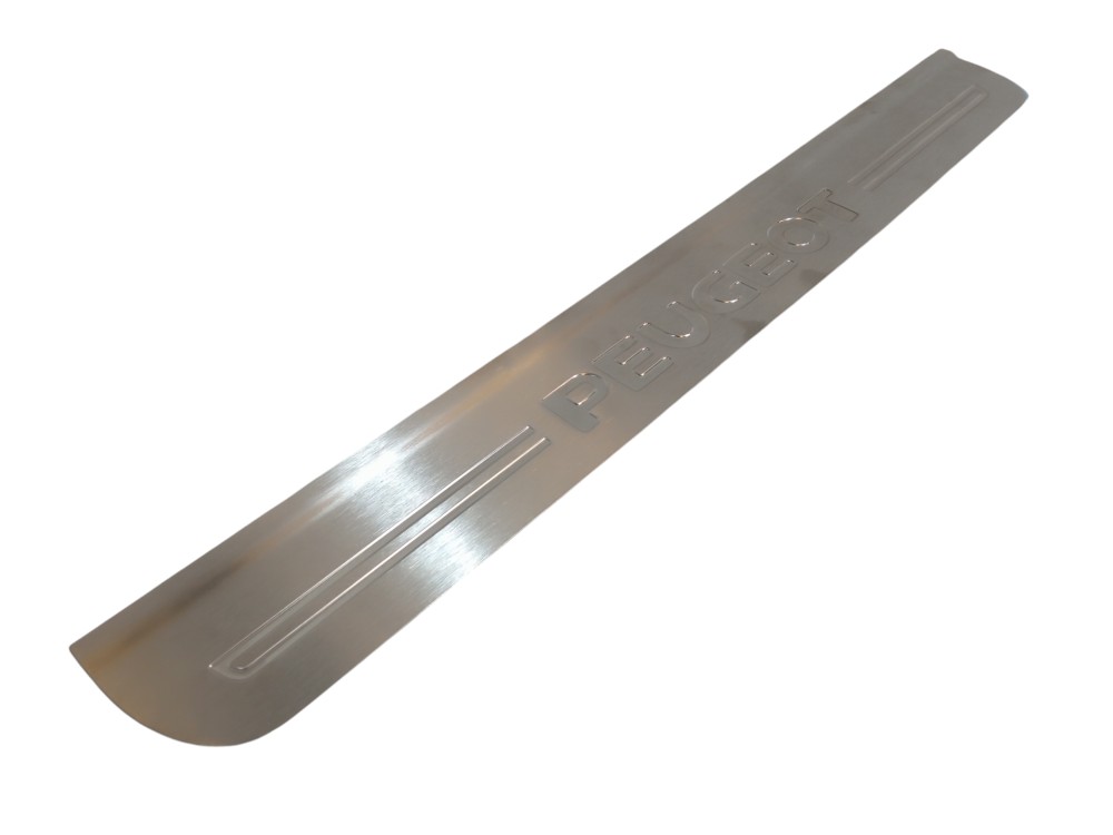 Soleira Externa Porta Dianteira Esquerda Peugeot 307 2002 12 Prata 3