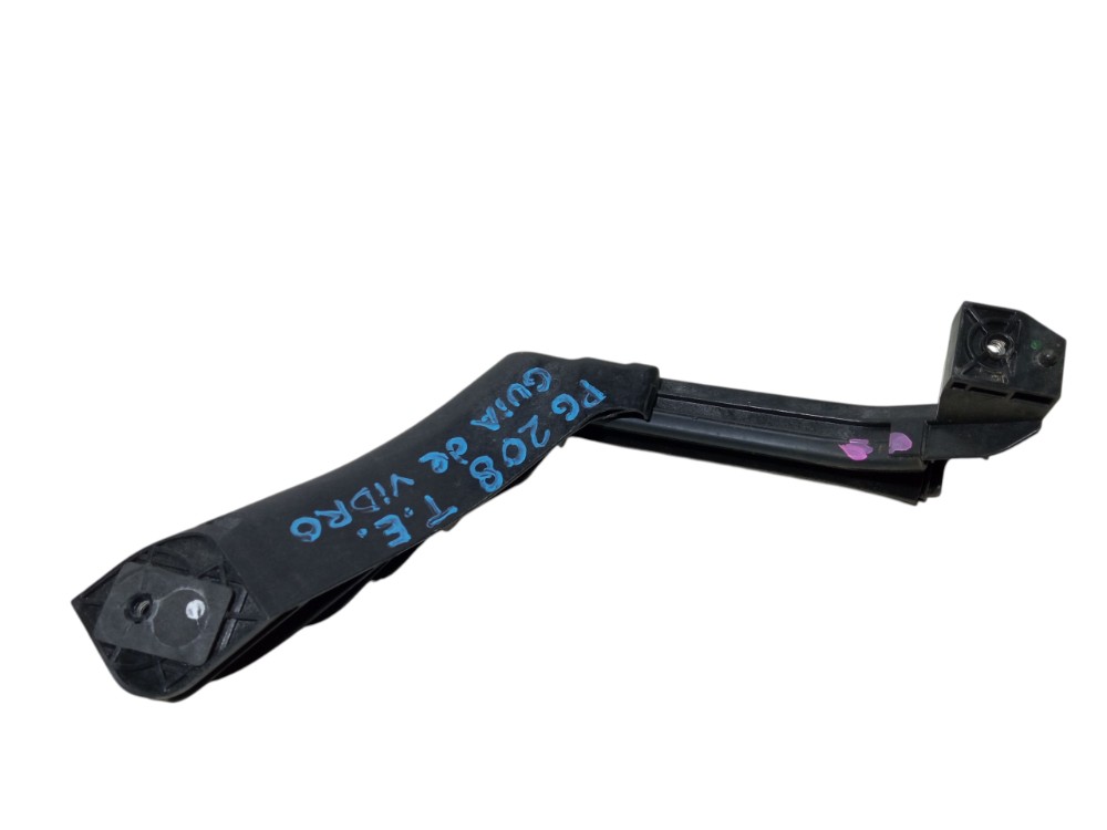 Guia Vidro Traseiro Esquerdo Peugeot 208 2016 2019 Original  Preto 4