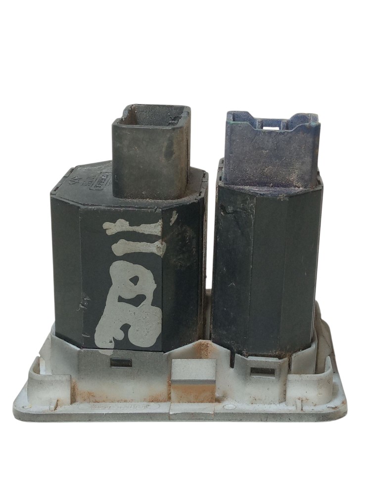 Moldura Botao Regulagem Luz Farol Milha Chery Face 2010 2015 5