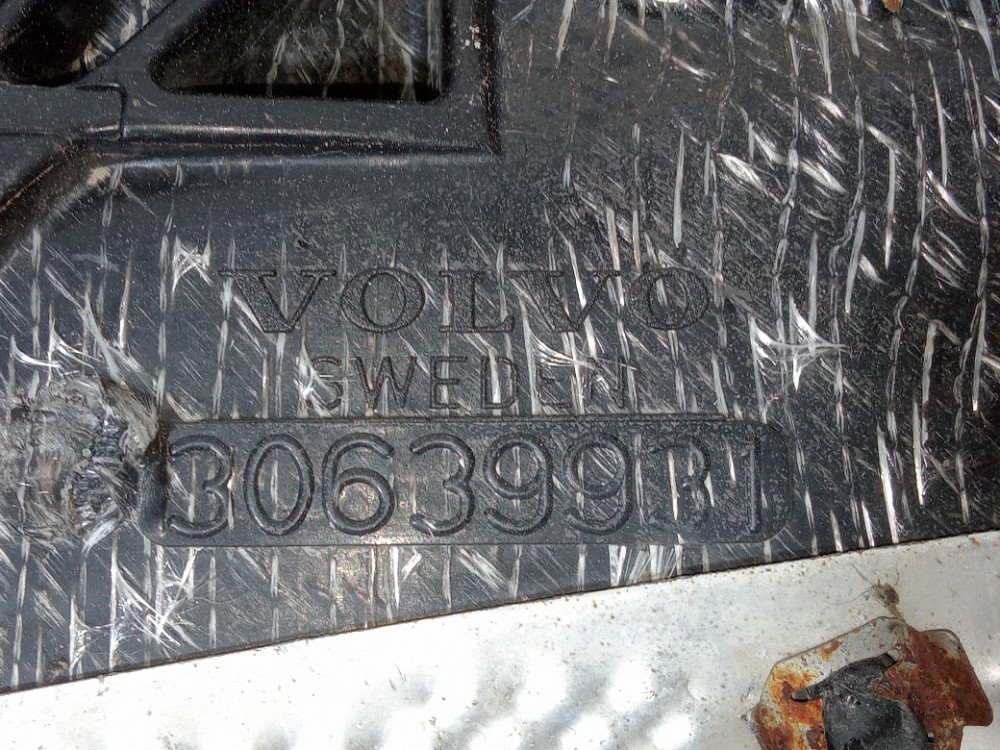 Suporte Diferencial Traseiro Volvo Xc70 2006 2007 Original 7